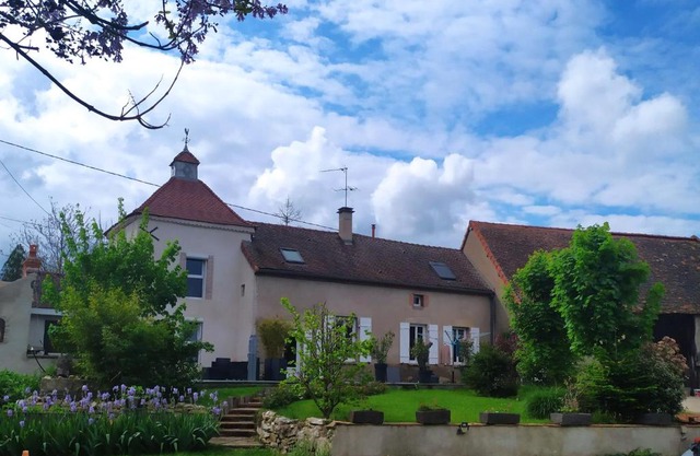 Proche de Vichy studio dans ancienne ferme