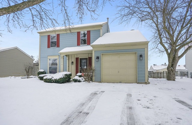 PROMO 10% WEEKLY AND 15% MONTHLY OFFnNaperville/Aurora, King Bed, Fenced Yard!