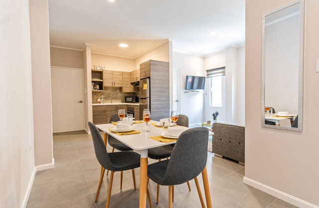 PROMO 5% WEEKLY/10% MONTHLY DISnWalking distance to beach, and Renaissance Mall