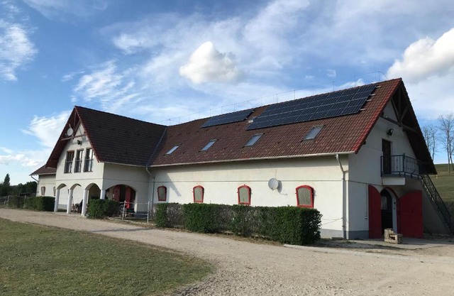 Prosper Lovasklub Panzió