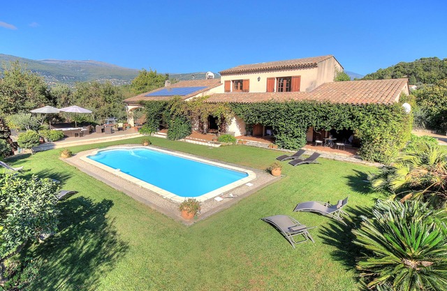 Provencal style villa PLASCASSIER near Cannes Valbonne Grasse
