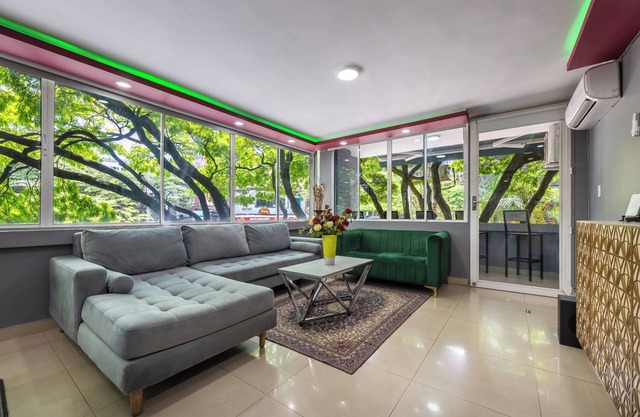 Provenza Jewel nJacuzzi Ac Luxury Prime location