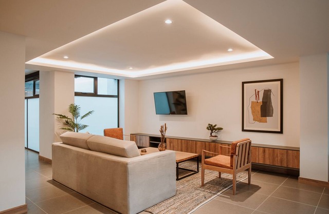 Provenza! Private Jacuzzi/Roof Top 3 BR/AC - 301