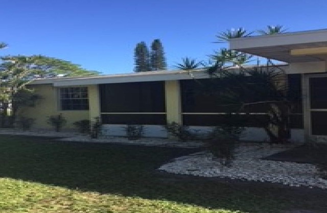 PT SALERNO, FL Lil Cottage/boat slip/Manatee Pocket - St. Lucie Inlet/great rate