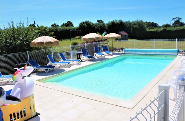 Puddle-duck La Mare Chappey, Child-Friendly, Heated Pool & Great Facilities