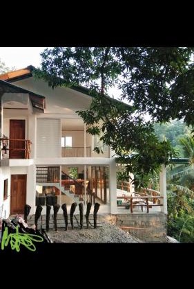 Puerto Galera Hilltop Guesthouse -Tropical Retreat