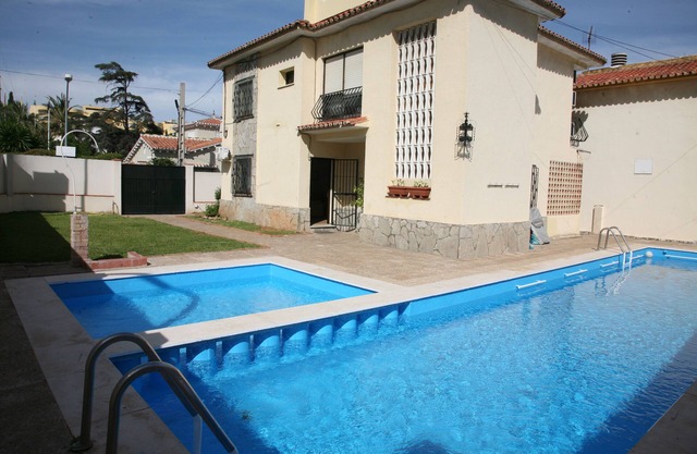 Puerto Marina beach Benalmadena villa