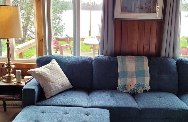 Put Your Feet Up And Relax! Our Pet-friendly, Family-oriented Cottage Awaits!