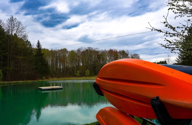 Pvt Swim Pond, Hot tub, Pickleball