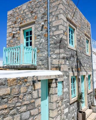 PYRGALI ΠΕΤΡΙΝΟ ΠΥΡΓΑΚΙ ΠΑΤΜΟΣ