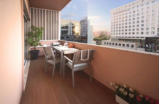 QUAD 2 with Balcony, Garage, A.C. (Cold or heat), 24/7 security