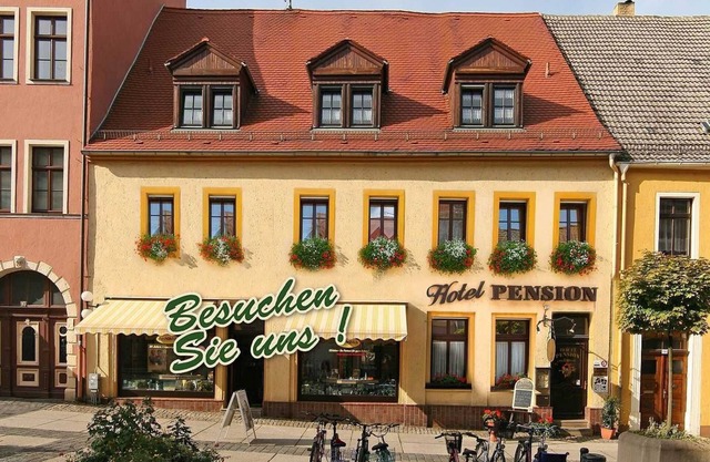 Quadruple - .Hotel market