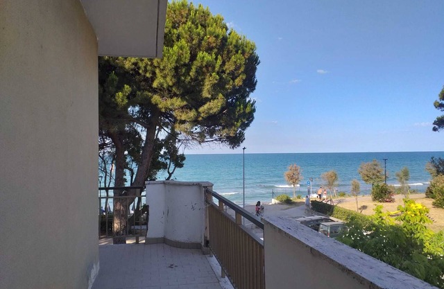 Quadruple room just steps from the sea - Ideal for a relaxing vacation
