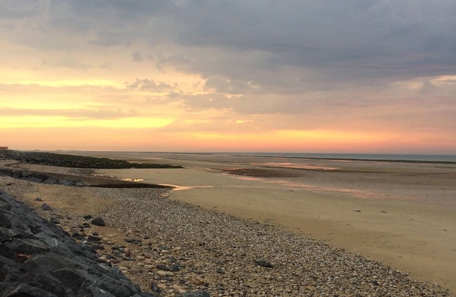 Quai Est 2p, 100m from Gold Beach