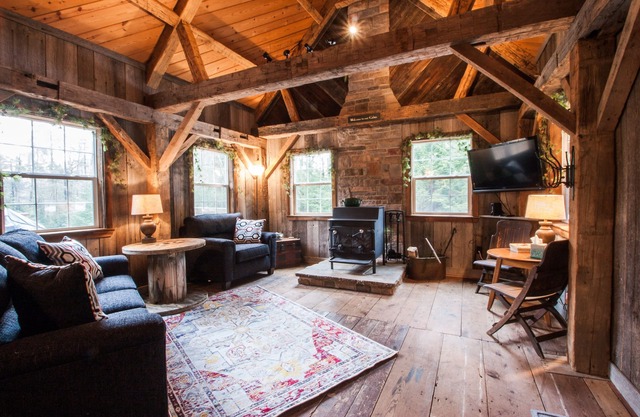 Quaint Cabin Near 2 PA State Parks - Ricketts Glen & Worlds End