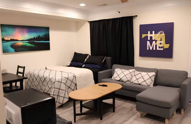 Quaint Studio in popular Fed Hill with free parking