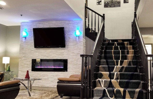 Quality Inn & Suites Cincinnati Sharonville