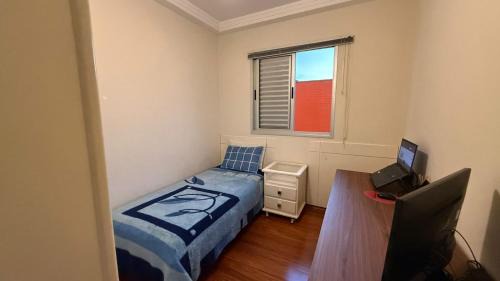 Quarto com espaço compartilhado ao lado do shopping, UniCPO, BOS, Centro