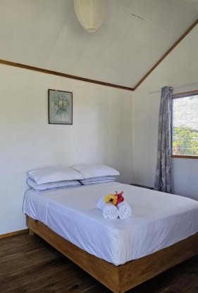 Queens Inn Studio Apartments