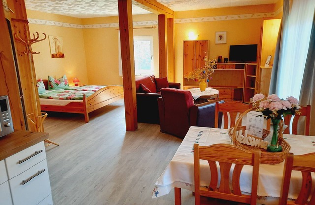 Quiet 1-room apartment with terrace & playground for 3 pers.