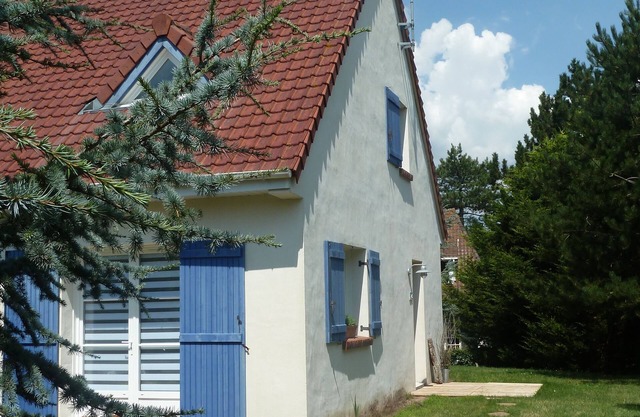 Quiet 6-person house close to the beach