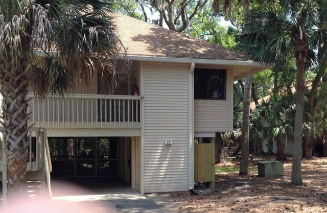 Quiet and relaxing 3-bedroom getaway with AC in Edisto Island