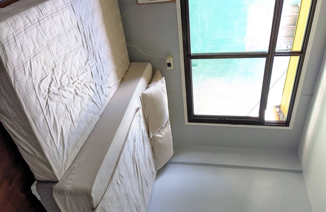 Quiet and spacious townhouse close to everything