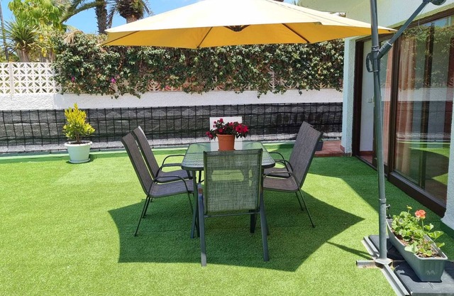 Quiet apartment in a Villa with private pool for the whole family