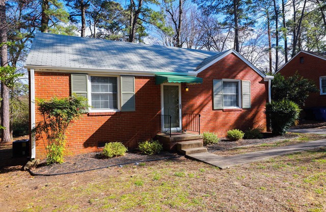 Quiet Charming 3 Bed 1 Bath, Well-Appointed Home in Prime Location