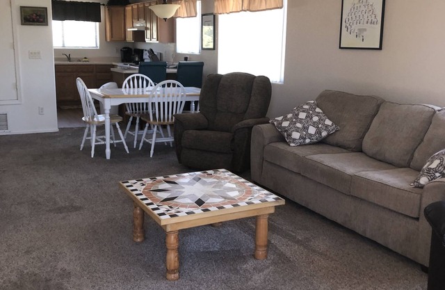 QUIET, CLEAN & CONVENIENT LOCATION