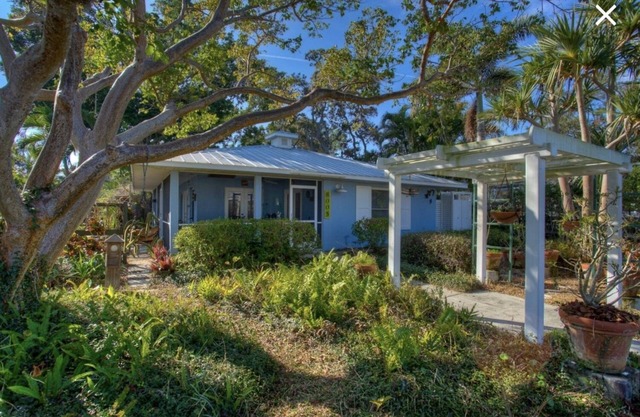 Quiet cozy home near Anna Maria Island, Robinson Preserve, Desoto Nt’l Monument