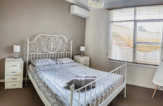 Quiet Cul De Sac House Close to Perth