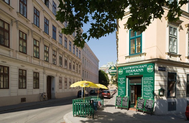 Quiet designer gem on Vienna's largest shopping street near Westbahnhof