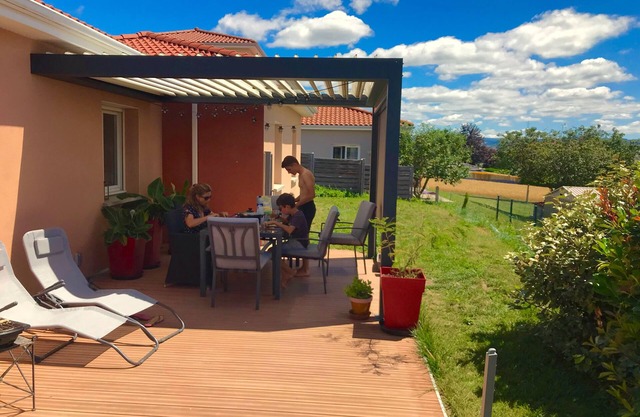 Quiet house and garden for two near the volcanoes