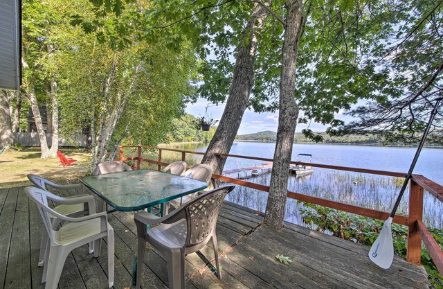 Quiet & Lovely Lakefront Cottage for Families!