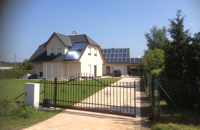 Quiet on the edge of a forest cottage is located on Darß - your holiday on the Baltic Sea.