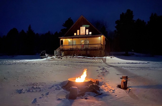 Quiet, Private and Comfortable nestled on 8 acres of private property