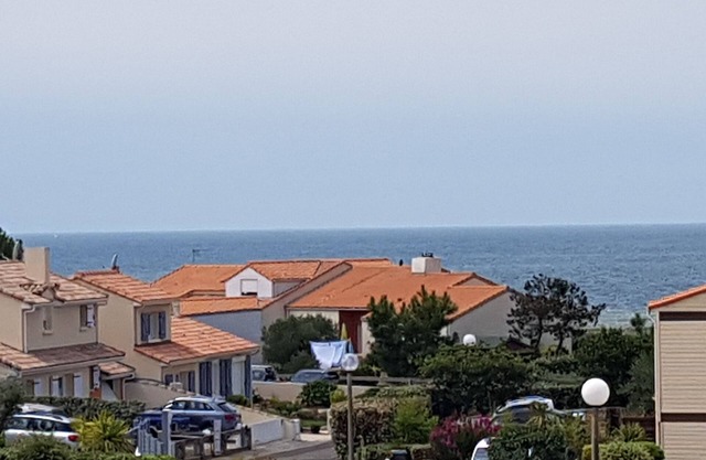 Quiet studio 150 m from the beach and sea view