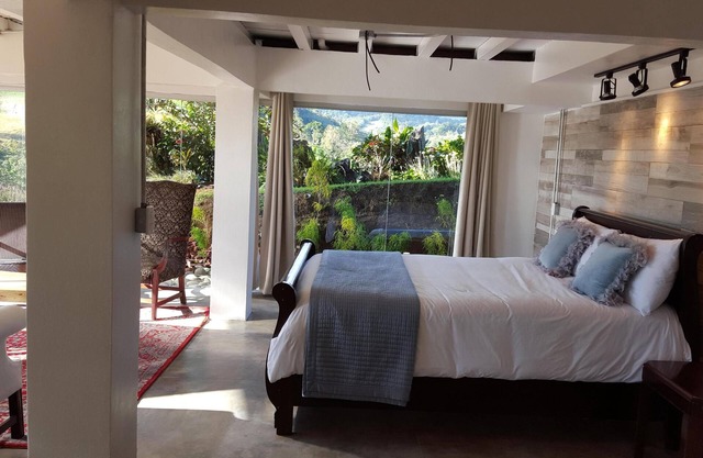 Quinta Esencia Loft, Nature Views Near Poas Volcano & SJO Airport