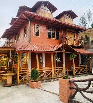 Quinta Fina Madera San Miguel de Bolivar 22 personas