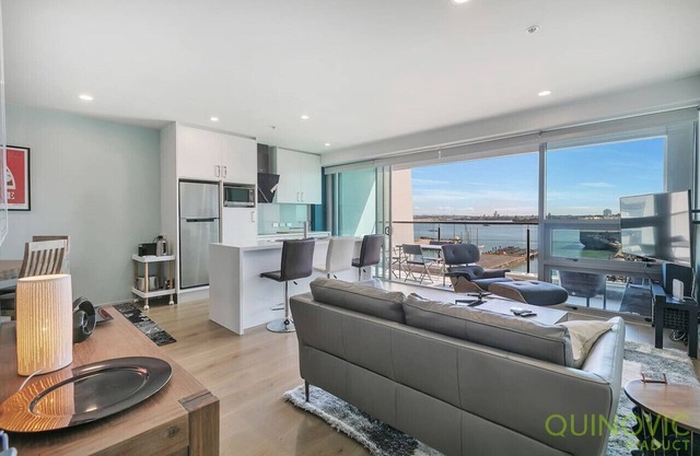 QV Comfortable Water View Apt w/Car Park - 848