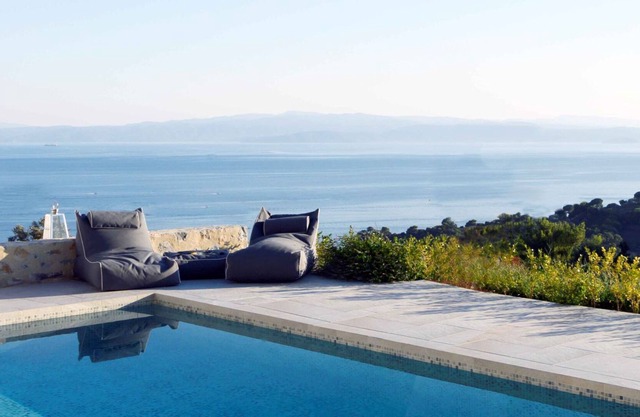 R 1465 Villa A with sun loungers, sofa bed & Private Pool.
