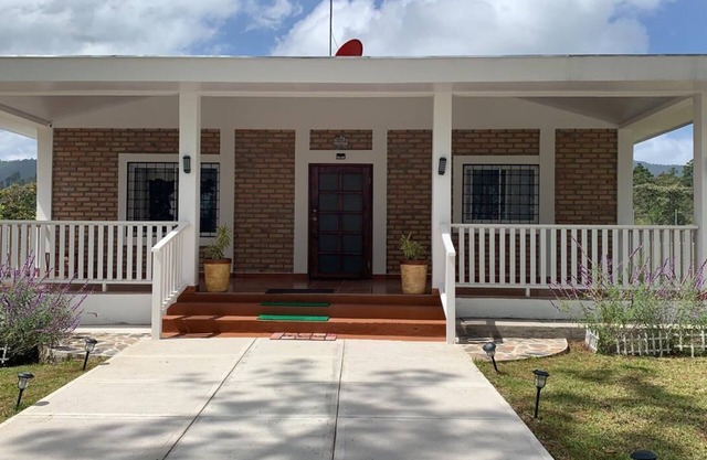 R&R Casa grande de la Colina House on the Hill