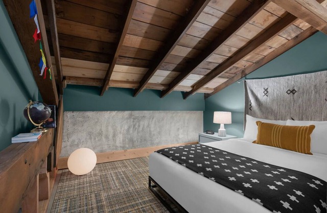 Rafter Room at evo Hotel, Free Parking, Dogs are Welcome!