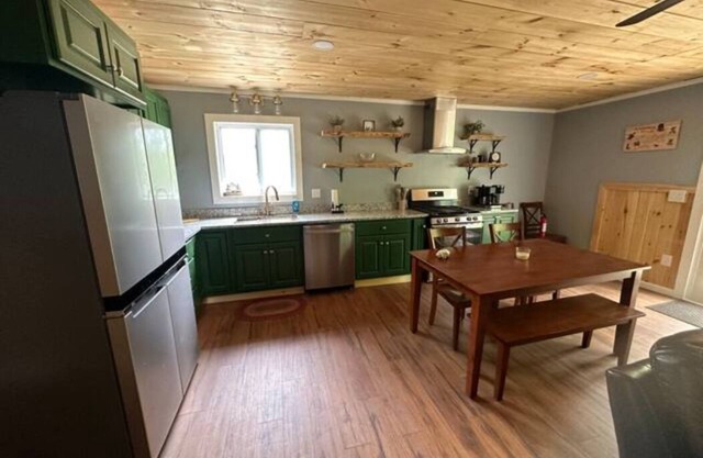 Rail Trail Retreat! Recently remodeled cozy home on Snowmobile/ATV Trail!