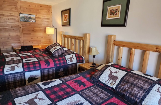 Railroad | 1BR,1BA, Cabinesque Hotel in Ohiopyle