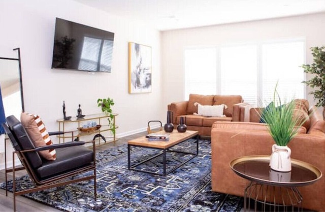 Raleigh Retreat in Peaceful Area