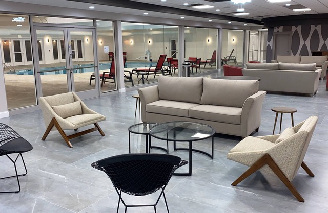 Ramada by Wyndham Hartford North/Bradley Airport