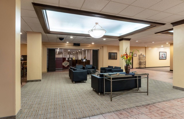 Ramada by Wyndham Reno Hotel and Casino