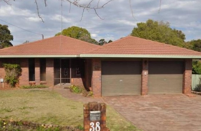 Range House, Toowoomba